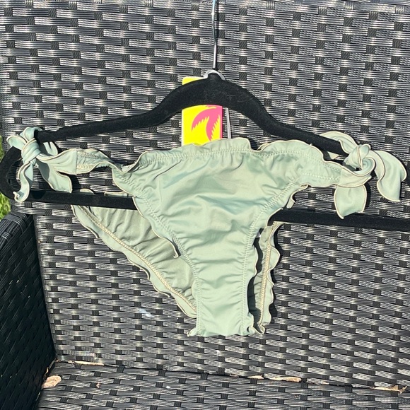 New Guess Swim Ruffled Swimsuit Bottoms - Army Green, Medium - Picture 4 of 7